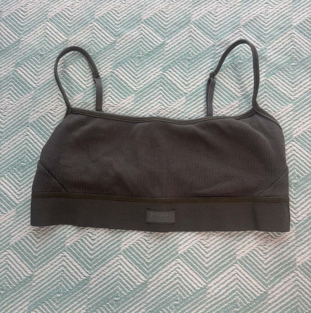 SKIMS Ribbed Scoop Neck Bralette Size M
